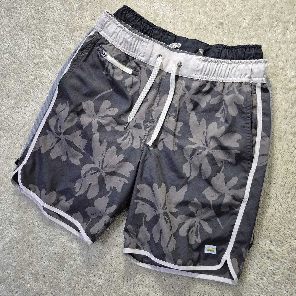 Vuori Banks Athletic Shorts Mens Small Lot Of 2 Performance Running Gym Hiking